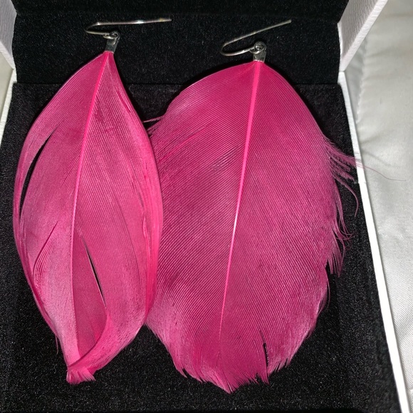 Feather earring bundle - Picture 2 of 4